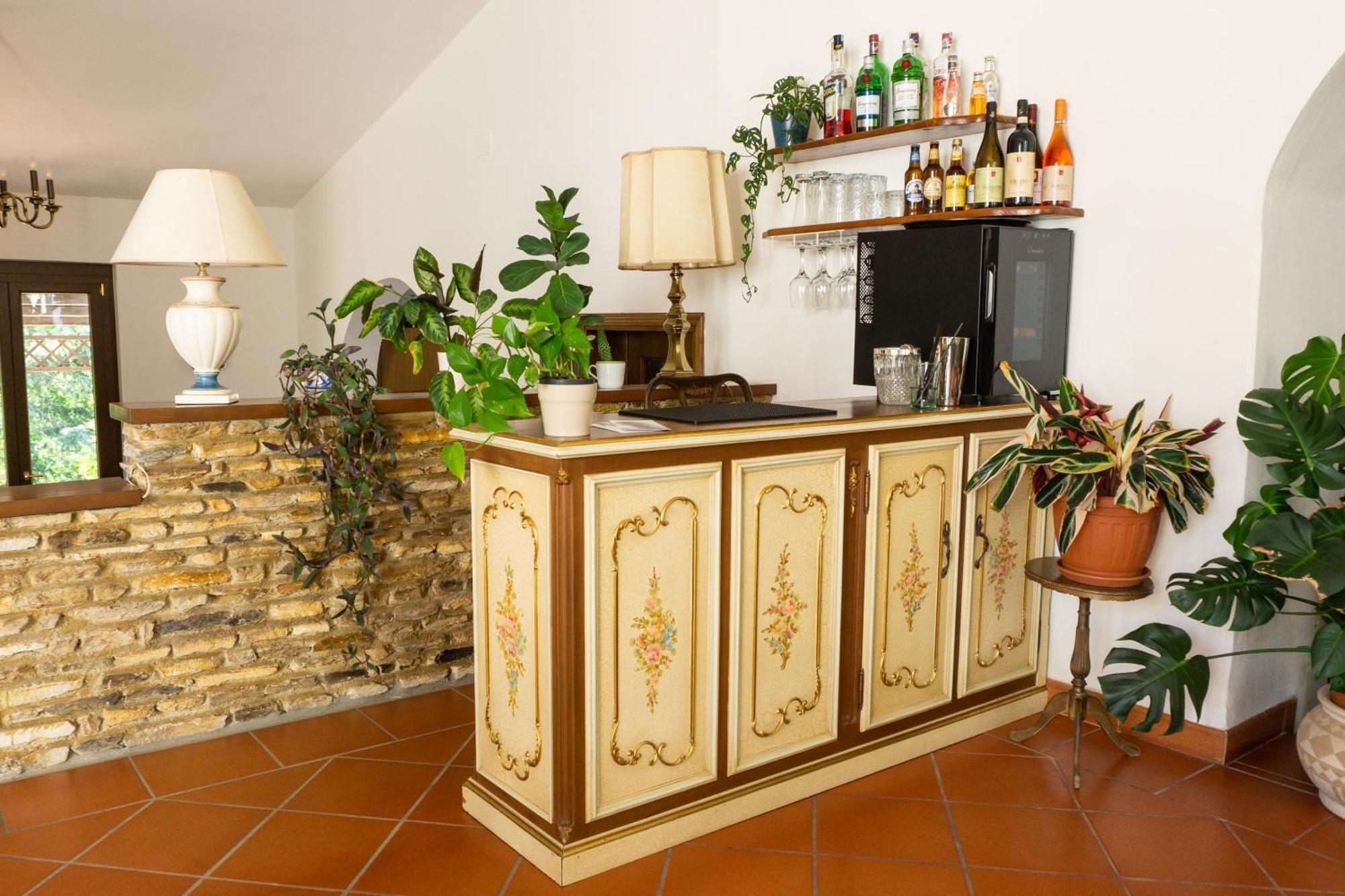 Villa Nerone B&B Lorenzana Exterior foto